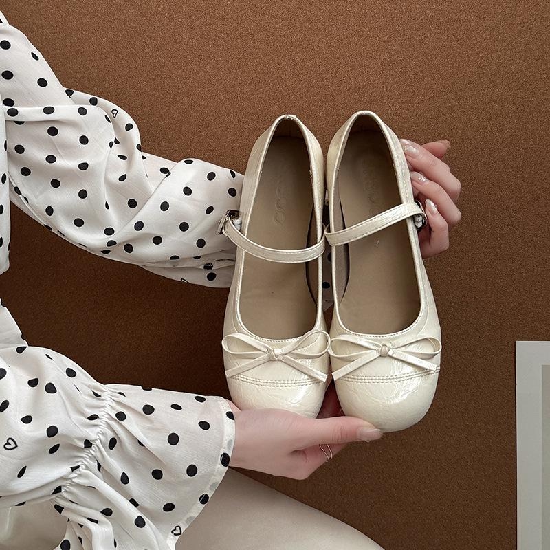 

Retro casual high heels summer new fashion fairy leather shoes bow Mary Jane shoes French women s single shoes 40 бежевый