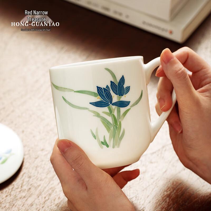 Hong Guanyao Liling Underglaze Ceramic Teacup Pair