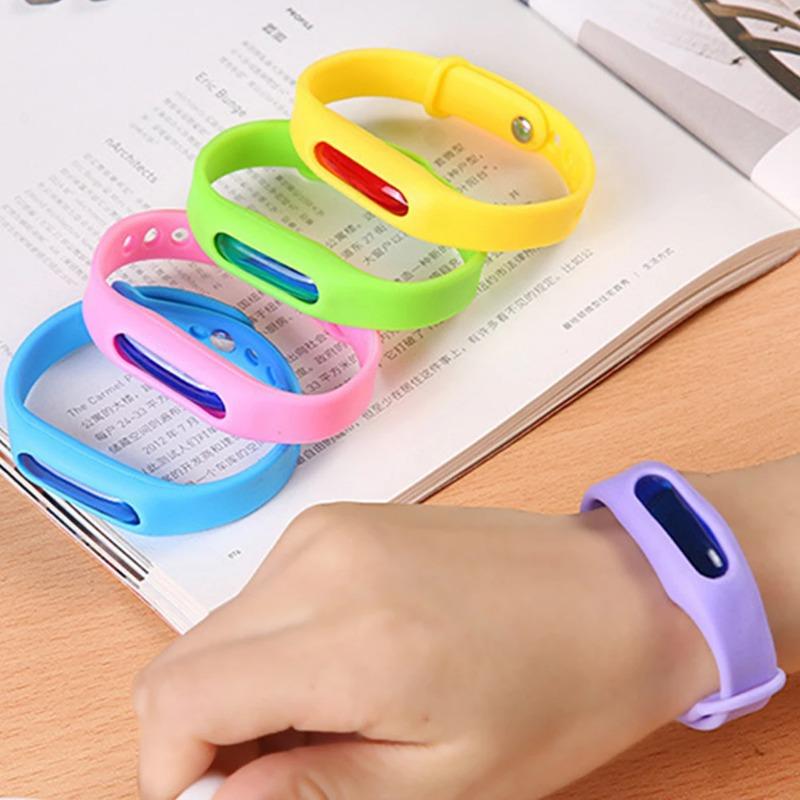 Mosquitoes Repeller Bracelet Silicone Essential Oil Mosquitoes Repeller Adjustable Fly Repeller Bracelet for Children Adults