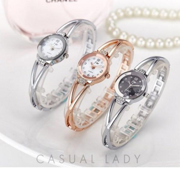 SG Mall Women's Fashion Metal Watch Cubic Bracelet Wristwatch Lowest Price Guarantee WM5,Korean Popular Watches