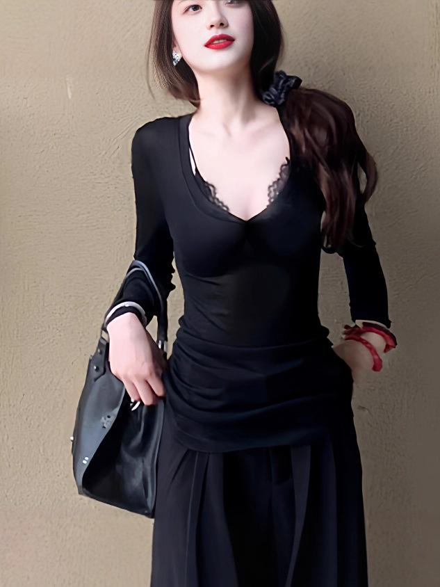 210g Fine Cotton V-neck Black Base Layer Long Sleeve Top for Women - Autumn/Winter Hot Girl Style