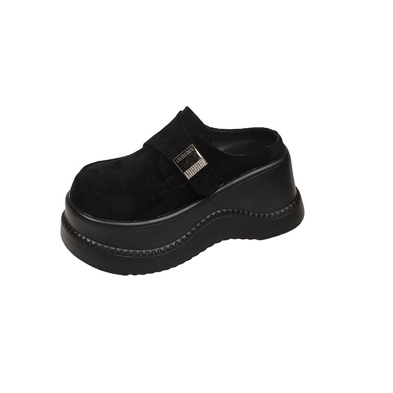 2025 spring new small muffin slippers women wear a pedal thick-soled retro bag head half slippers niche
