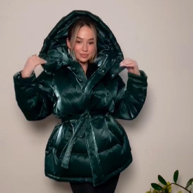 Giacca imbottita invernale da donna con cappuccio, lucida, calda, in piuma d'anatra, vestibilità slim, capospalla casual