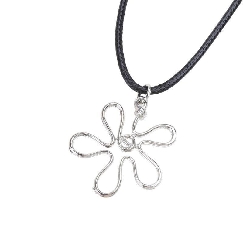 

Irregular Hollow Out Flower Necklace Metal Big Flower Pendant Bohemia Sweater Collar Chain for Women Neckchain Necklace 1