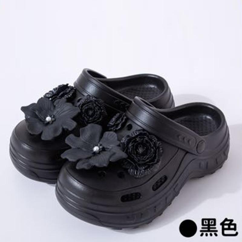 New hole shoes women's indoor and outdoor stepping on shit feeling comfortable and breathable eva slippers thick-soled slippers wholesale