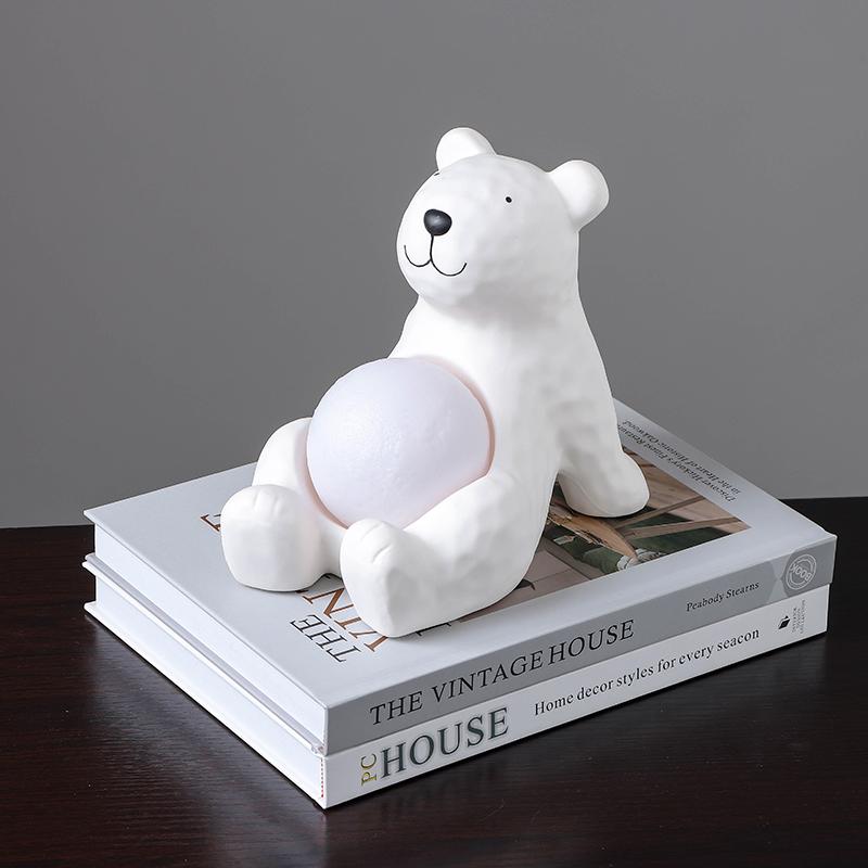White Statuettes Resin Polar Bear Animal Ornament Sculpture Electroplating Decoration for Living Room Wine Cabinet Figurines