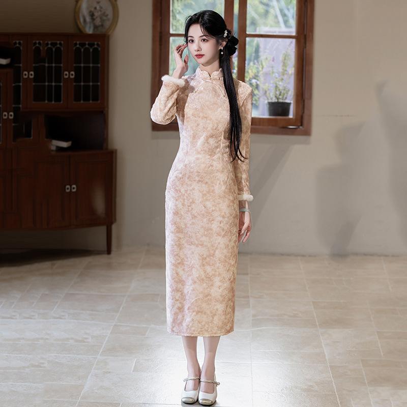 Blue velvet national style Suzhou long-sleeved improved cheongsam winter thick women's new Chinese 1011 new retro autumn and winter