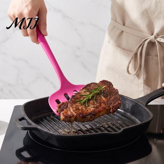 Durable Stir Frying Tools Pink Kitchen Utensil, Food Grade Silicone Cooking Tool, Non-stick Heat Baking Supplies for Home Resistant Cookware,
