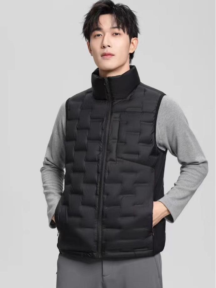 Men's Cross 2026 Winter Lightweight Down Vest - 90% Down, Stand Collar, Heat-Sealed, Versatile Outerwear.