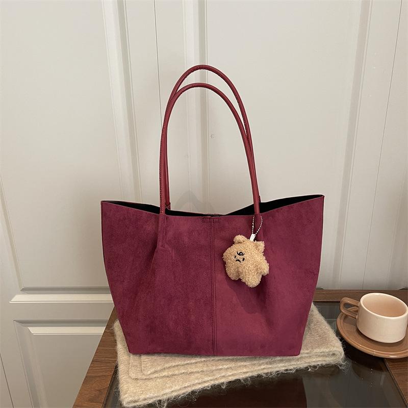 New Autumn and Winter Retro Large-capacity Shoulder Bag Trendy Fashion Tote Bag High-end Suede Versatile Bag