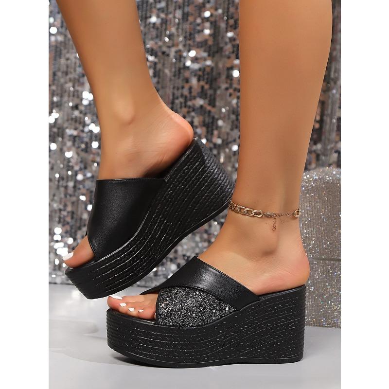 Plus Size Chunky Heeled Sandals for Women Summer New Arrivals Fashionable Versatile Outdoor Casual Beach Flip-Flops