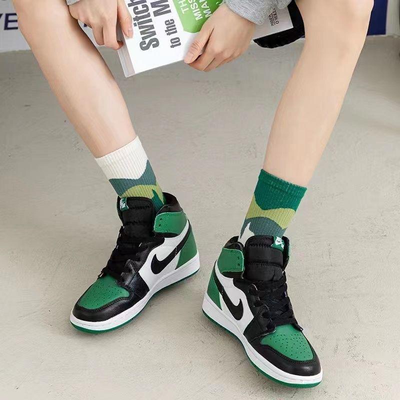 Style Men Socks Asymmetrical Pattern Street Hip Hop Skateboard Man Cotton Sock Breathable