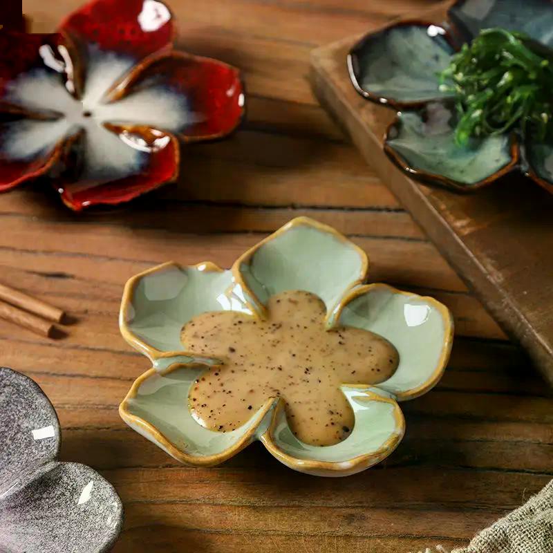1PCS Ceramic Craft Dish Flower Shaped Small Dish Creative Dipping Sauce Small Dish Multi-color Kiln Transformed Dish Gift