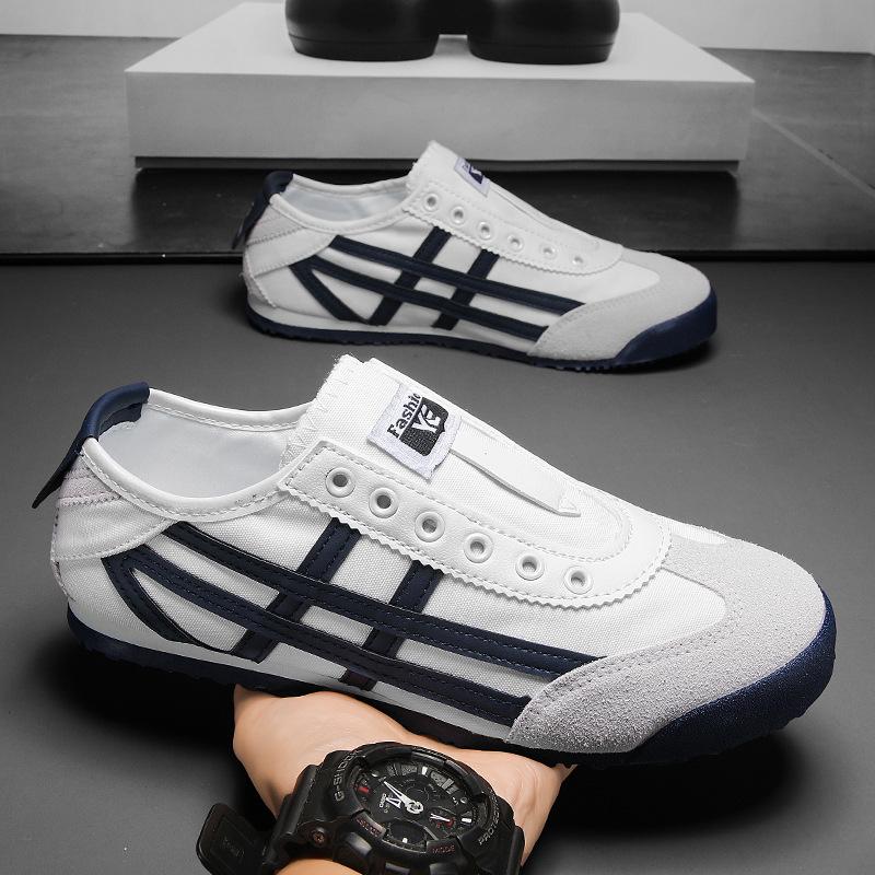 

Breathable Unisex Forrest Gump Slip-On Canvas Shoes: Fashionable, Versatile, Lazy Low-Top Sneakers for Men and Women. 44