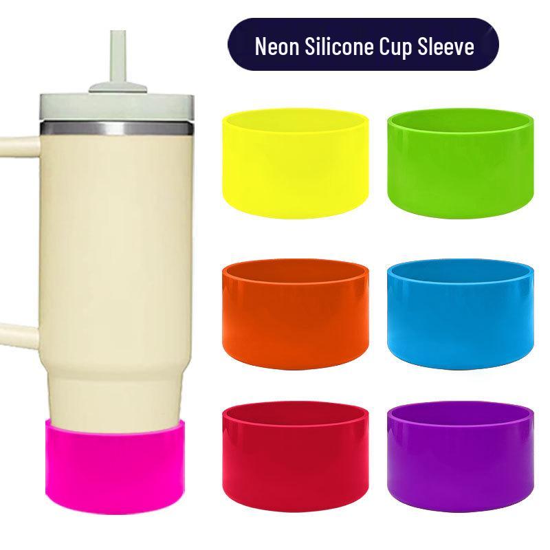 Thickened Silicone Thermos Cup Sleeve: Outdoor Sports Water Bottle Protection, Wear-Resistant and Insulating.