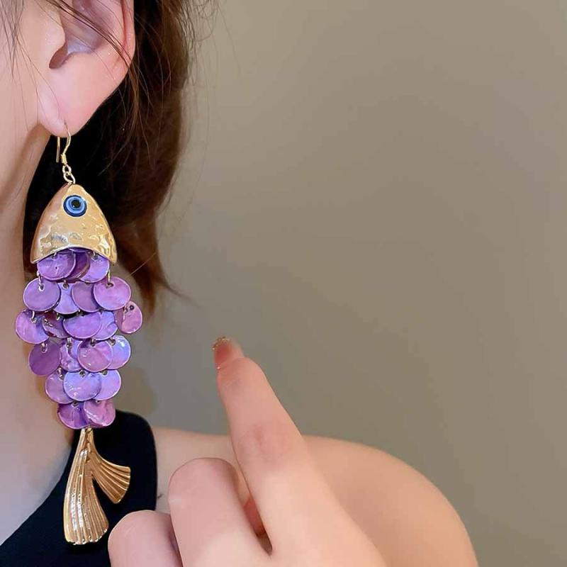 Exquisite Small Fish Dangle Earrings for Women Exaggerated Purple Shell Long Tassel Earrings Autumn Holiday Jewelry Accessories