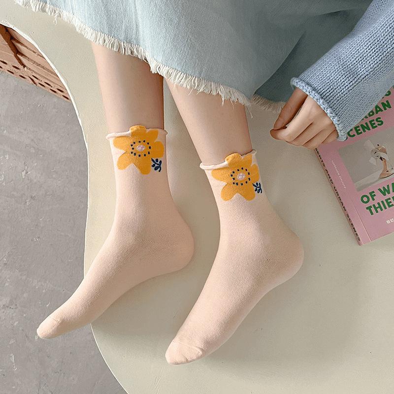 1 Pair Women Cotton Socks Sweet Tulip Flowers Socks For Girls Famale Japanese Harajuku Mid Tube Casual Socks