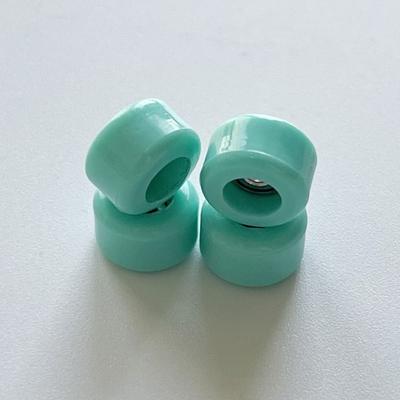 4 ks Nová Profesionální Ložisková Kolečka PU Kov Uretanová Kolečka pro Fingerboard Mini CNC Finger Skate Board Příslušenství