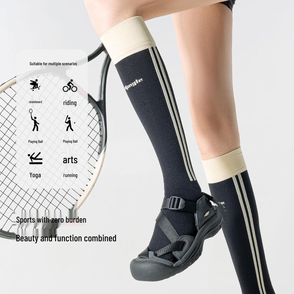 Damen Mikrodruck Schweißableitende Mid-Calf Kompressionssocken für Laufen und Fitness