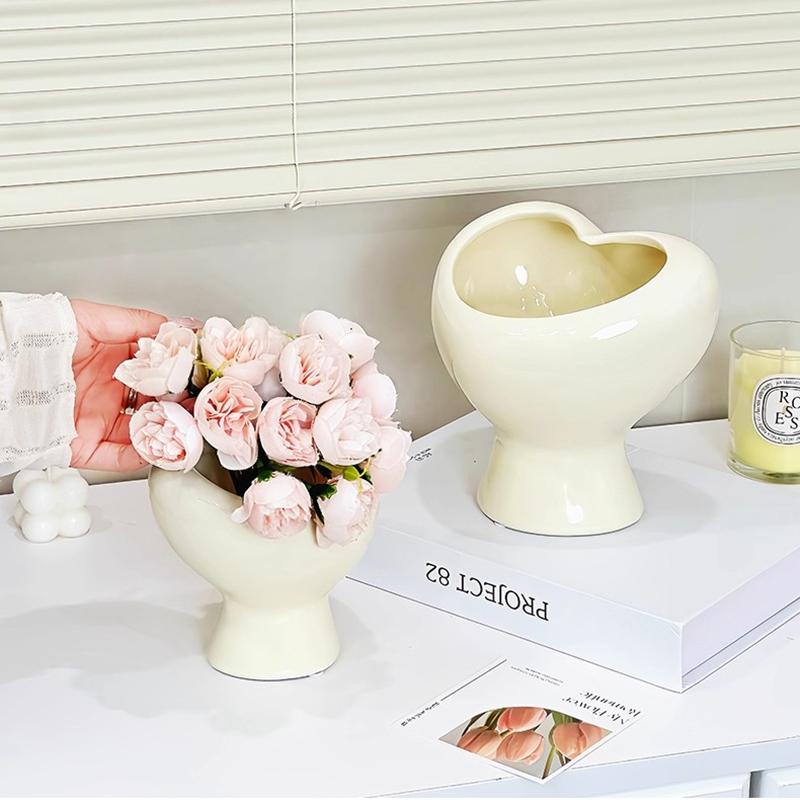 European-style Ceramic Heart-shaped Vase Creative Hydroponic Simulation Flower Arrangement Container for Room Heart-shaped Vase
