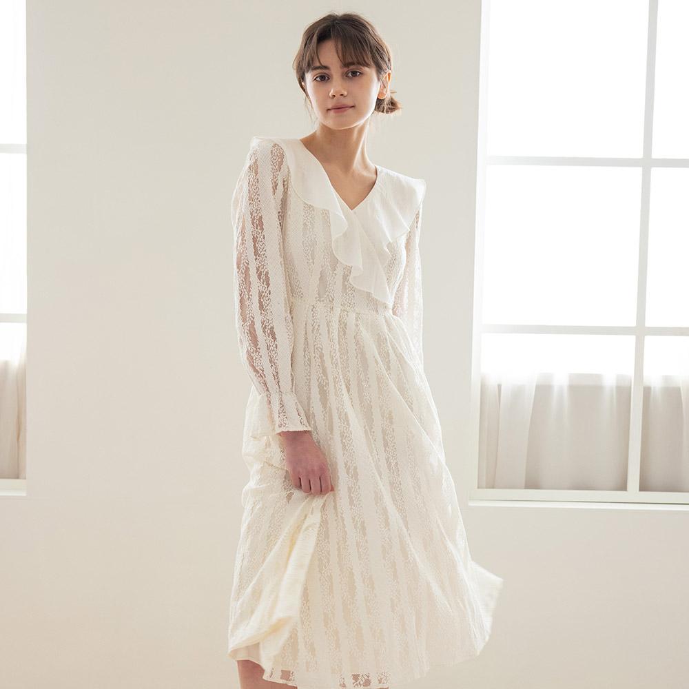Wednesday Delight Wed_Lotus Leaf Lace Dress