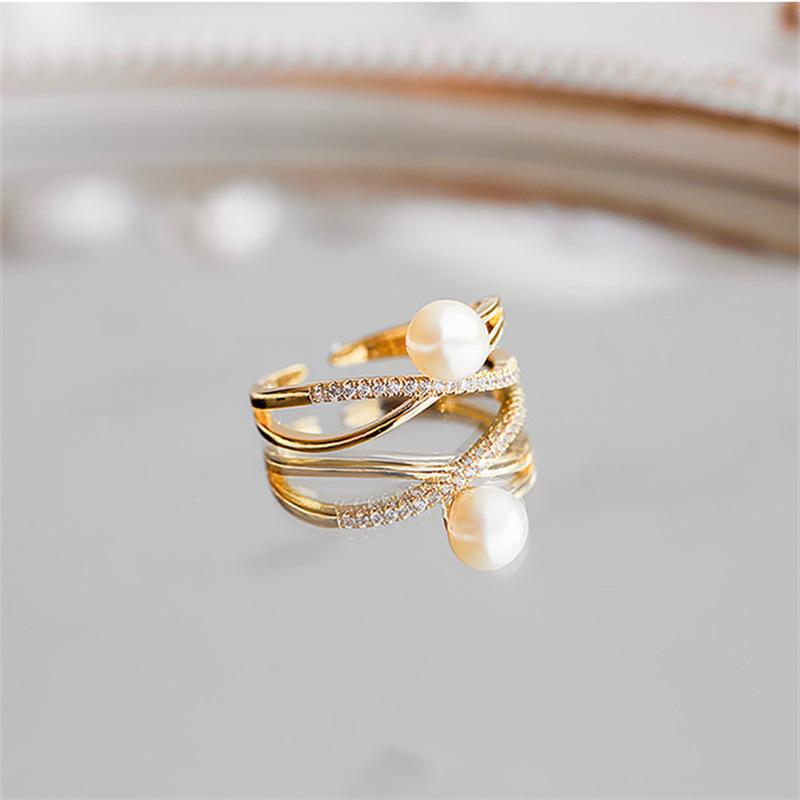 2026 18K Gold Plated Ring Women's Vintage Diamond Ins Simple French Light Luxury Index Finger Geometric Opening Irregular Ring Trend