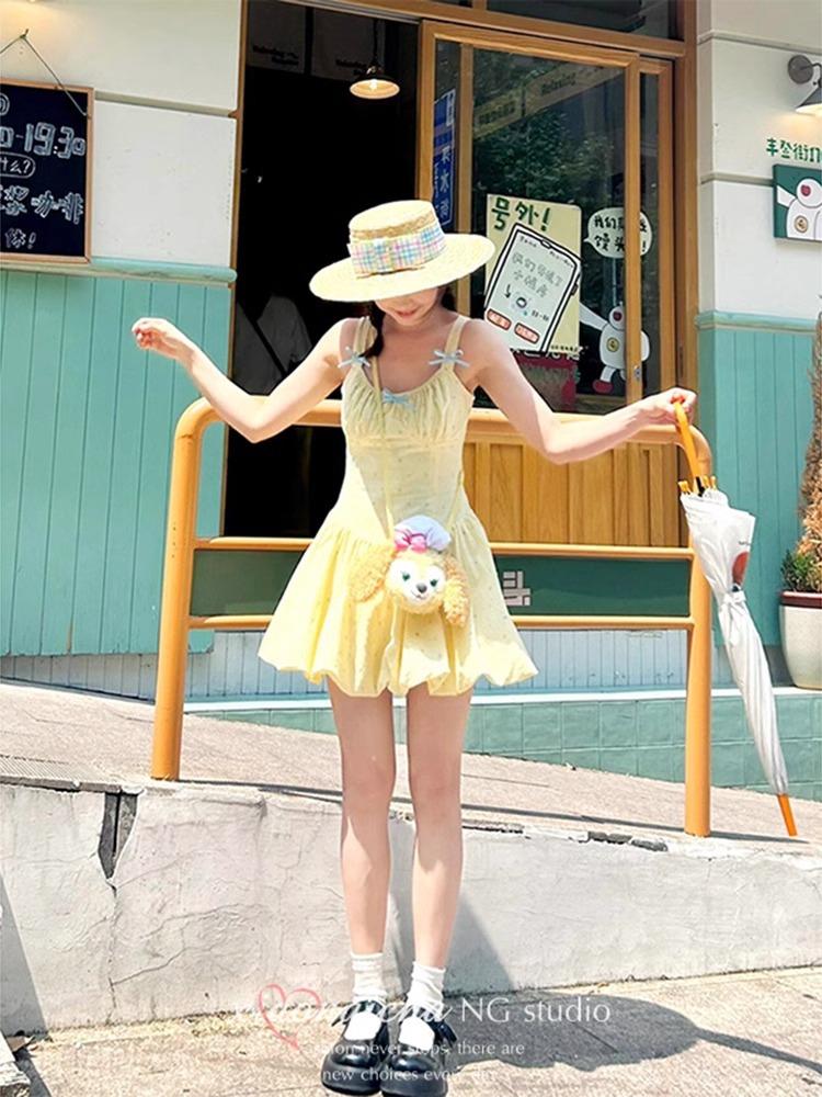 Dopamine Yellow Suspender Dress Female Sweet Small Holiday Wind Polka Dot Bud Skirt Waist Fluffy Skirt Summer