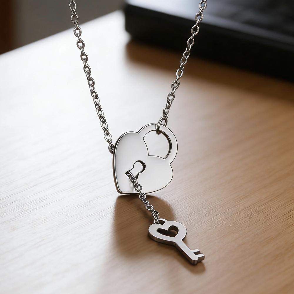 Simple Chain Stainless Steel Lock Necklace Clavicle Chain Heart Pendant Women Rock Padlock Goth Jewelry Party 2025 New Year Gift