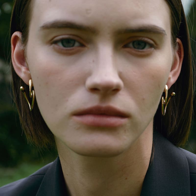 

YUSOWA GROVE TWIST EARRING (GOLD) GOLD