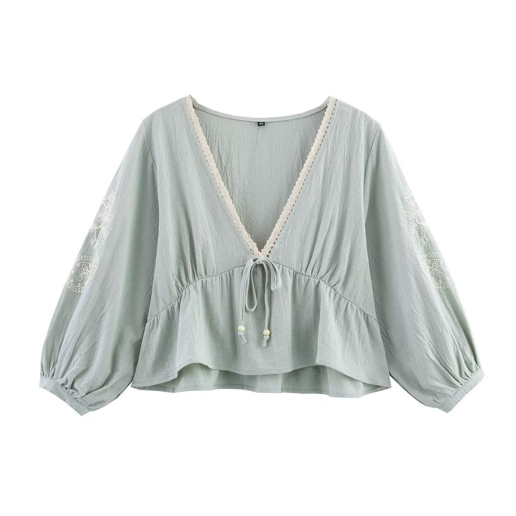 European and American Style, New Women's Clothing, Foreign Style, Fashionable Holiday Style Embroidered Top 3564071