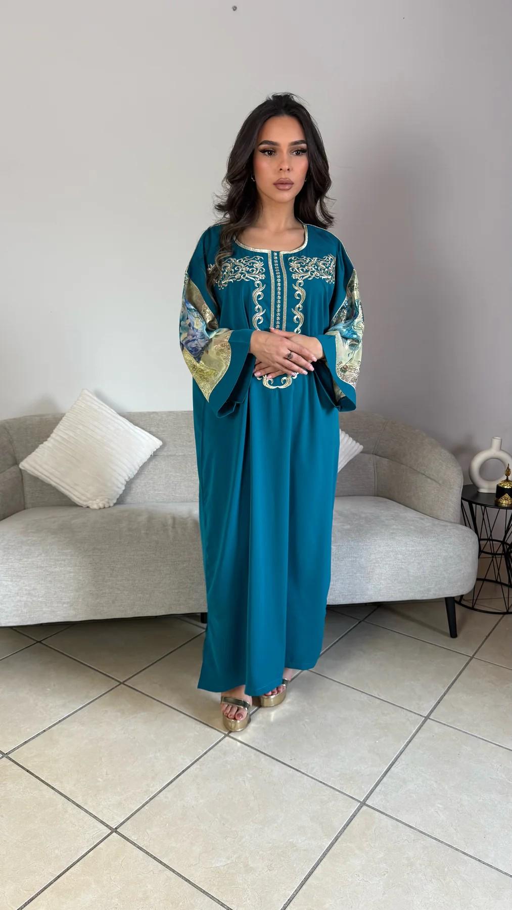 Vestido Oriental Marroquí en Azul Claro con Bordado Dorado - Yellaba Tradicional para Bodas, Ceremonias y Ocasiones Especiales XXL