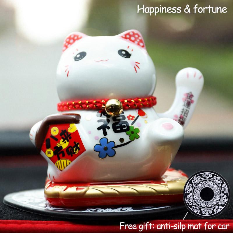 Gatto Fortunato Ceramica Alimentato a Energia Solare Maneki Neko Braccio Ondulante Gatto che Invita la Fortuna con Tappetino Auto Decorazione Scrivania Fascino Regalo