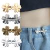 2 Stück vierblättrige Klee-Hosenbroschen Schnallen Pins Taille enger machen Taillenclip Verstellbarer Druckknopf Abnehmbarer Knopf für Hosen Jeans