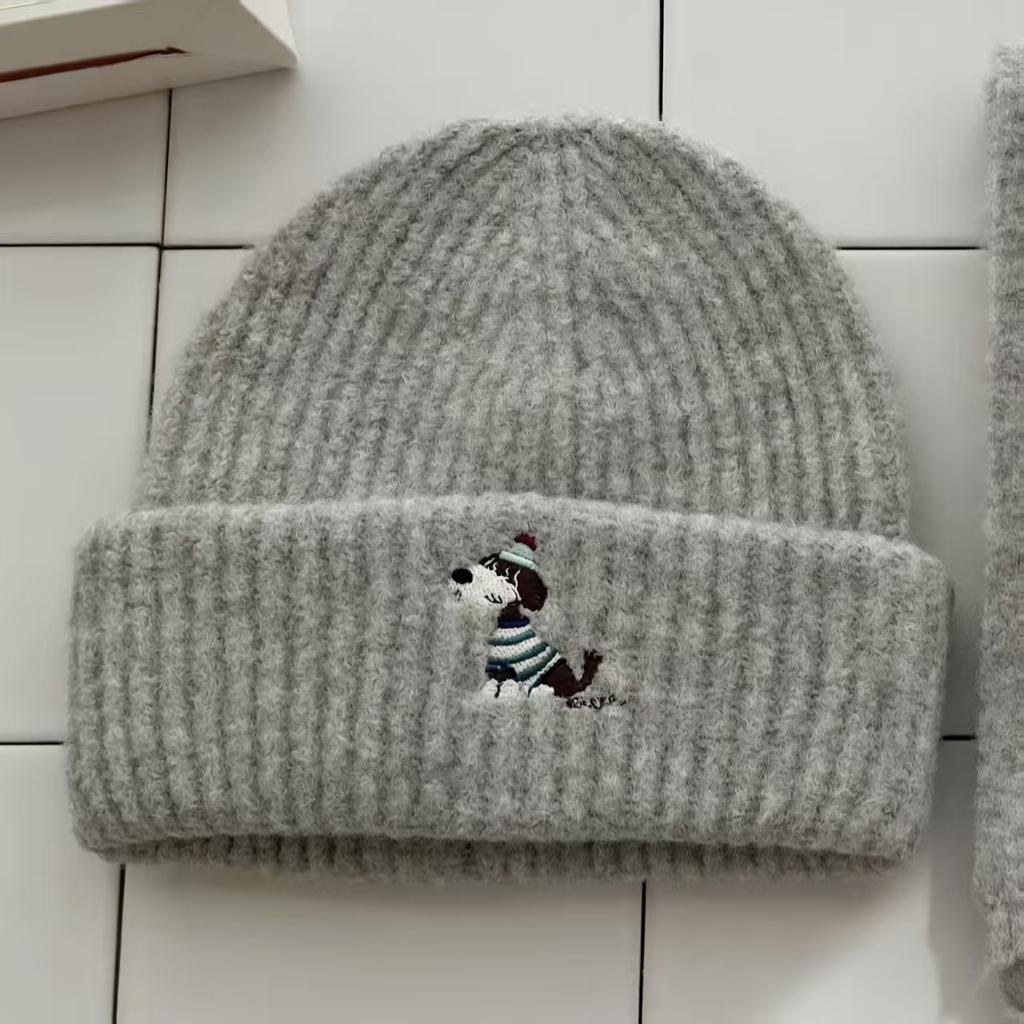 Puppy Embroidered Scarf, Hat, Headgear, Female Autumn and Winter Warm Face Small Knitted Wool Hat Outdoor Leisure