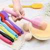 Großer Lebensmittelgeeigneter Silikon 28CM T-förmiger Quadratischer Spatel Kuchenschaber Back- und Dekorationswerkzeug