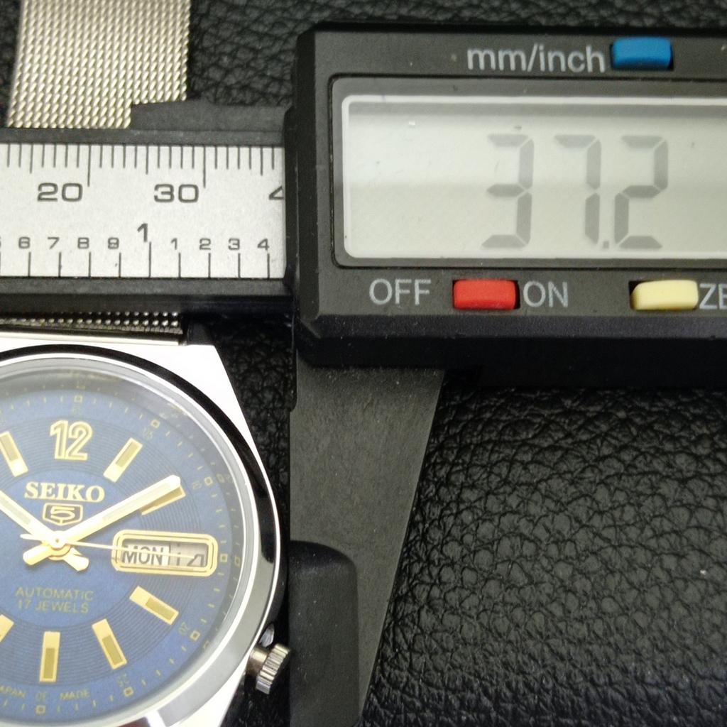 REFURBISHED VINTAGE SEIKO 5 AUTOMATIC JAPAN MENS BLUE COLOR DIAL WATCH A500161-2 R151a-a500161