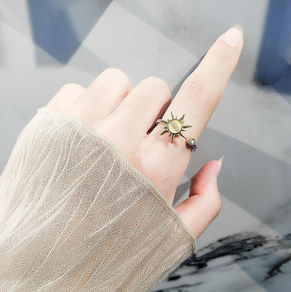 Sunflower Spinning Ring Adjustable Stress Relief Band With Universal Wheel Design Stackable Fashion Jewelry For Women