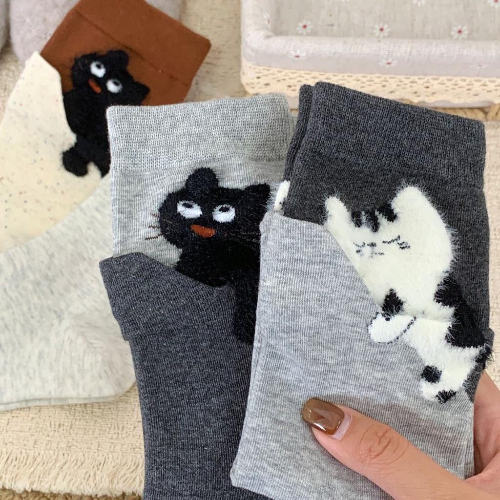New Spring/autumn Mid-calf Socks Cute Comfortable Flocked Cat-themed Seamless Socks for Women