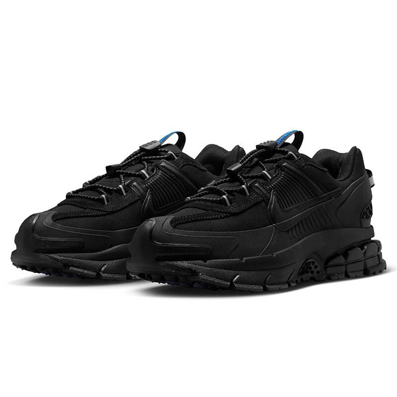 

Nike Жіночі ретро-кросівки Zoom Vomero Roam 38.5