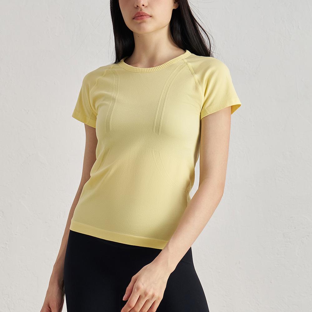 Women's Bare-Feel Yoga Top: Round Neck, Short Sleeve, Stretchy, Breathable, Seamless, Slim Fit for Pilates and Running.
