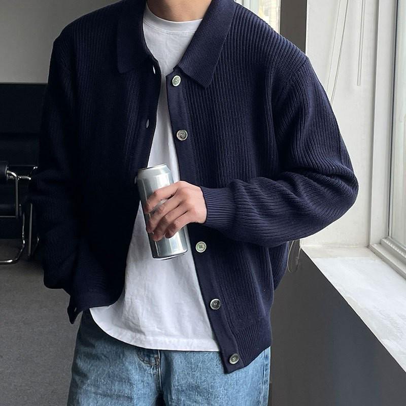 Men's Dark Green Knit Lapel Cardigan - Trendy Korean Style Sweater for Early Autumn