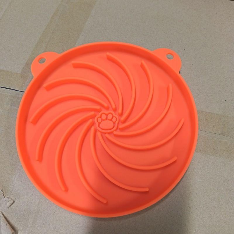 Silicone Slow Feeder Mat Dogs Cats With Suction Base Non-Slip Lick Pad Food Puzzle Tray In Multiple Colors