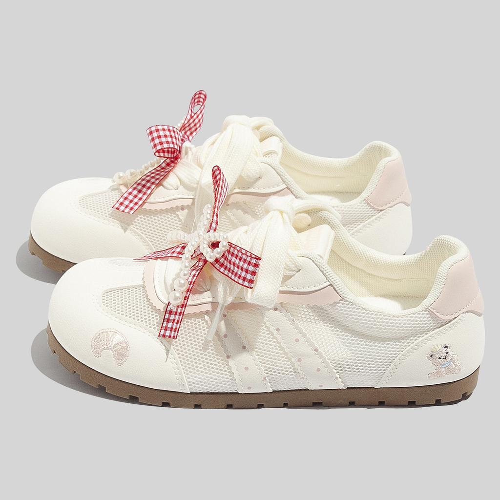 Spring new cute low-top flat-bottomed German training shoes 22 sports lightweight bear casual board shoes