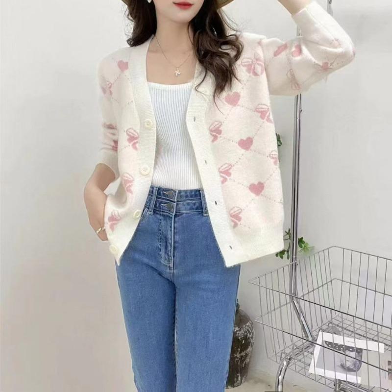 Knitted cardigan women's autumn and winter new lazy style imitation mink loose knitted sweater wearing long sleeves to show thin fashion temperament