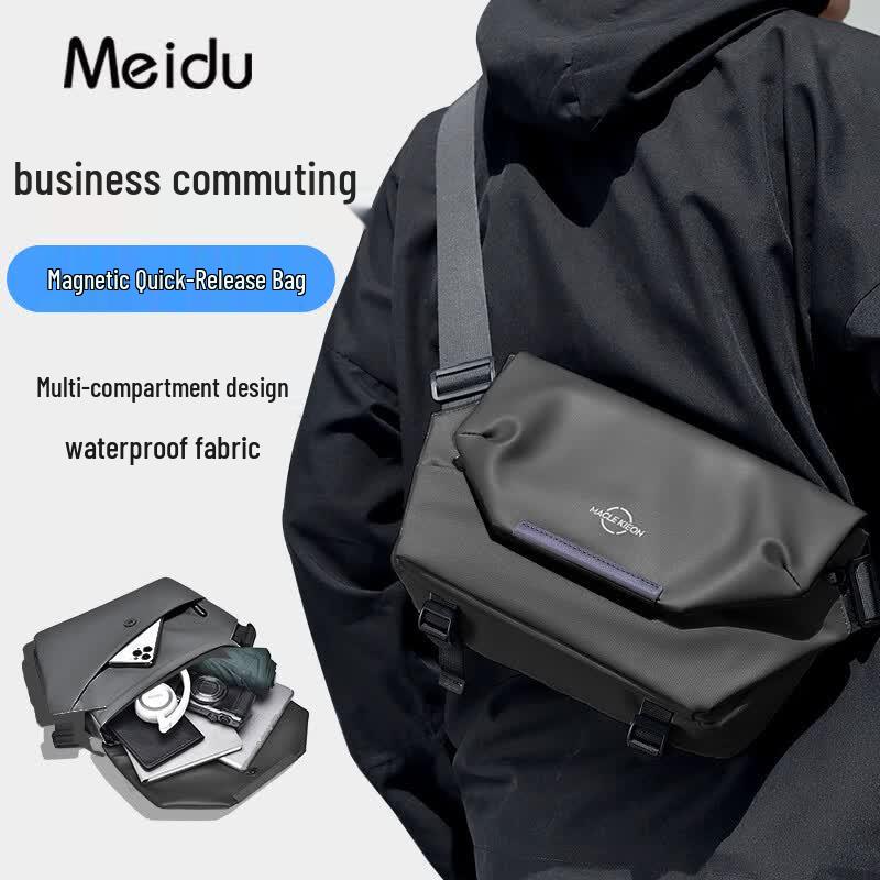 Medou Men s Multi-Compartment Crossbody Bag