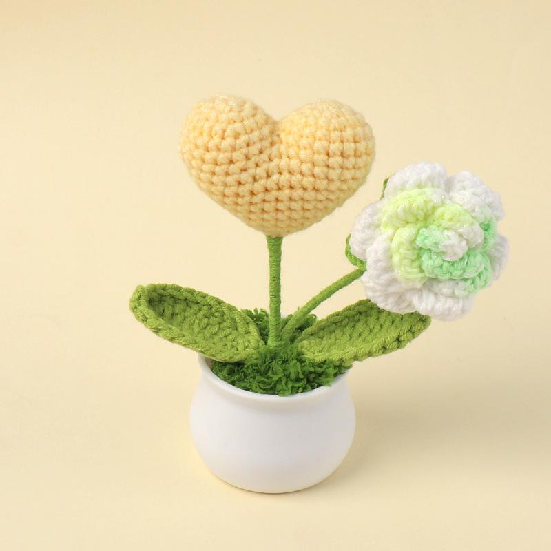 

Heart-shaped Crochet Flower Pot Lovely Hand-woven Flowers Table Bookshelf Decoration Knitting Flower Gift