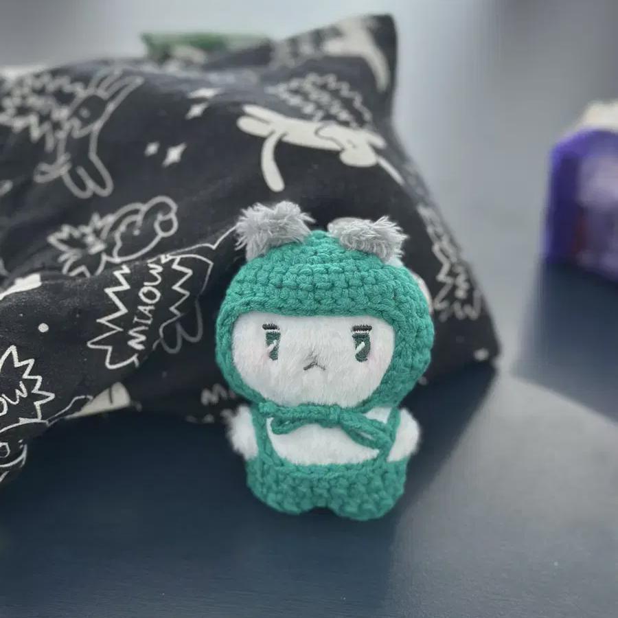 

We Sell Memeru Keyring Knitting Hats.