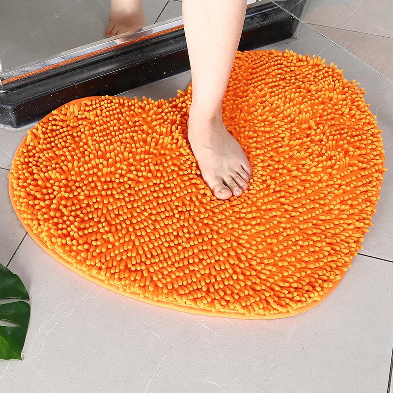 Chenille Heart Carpet Water Absorption Anti-Slip Mat Bathroom Toilet Door Mat Carpet Toilet Foot Mat