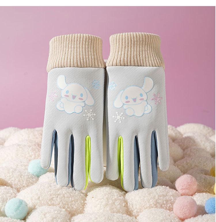 Kids' Winter Gloves: Fleece-Lined, Warm, Non-Slip, Waterproof for Skiing, Cycling, and Playing, with Cute Ribbed Cuffs and Five Finger Design.