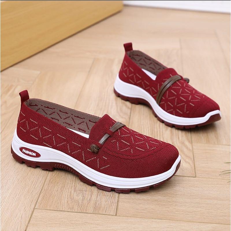 Summer Thin Breathable Shoes for Women – Slip-On Anti-Slip Soft-Sole Lightweight Comfortable Shoes for Middle-Aged & Elderly Mother's Shoes